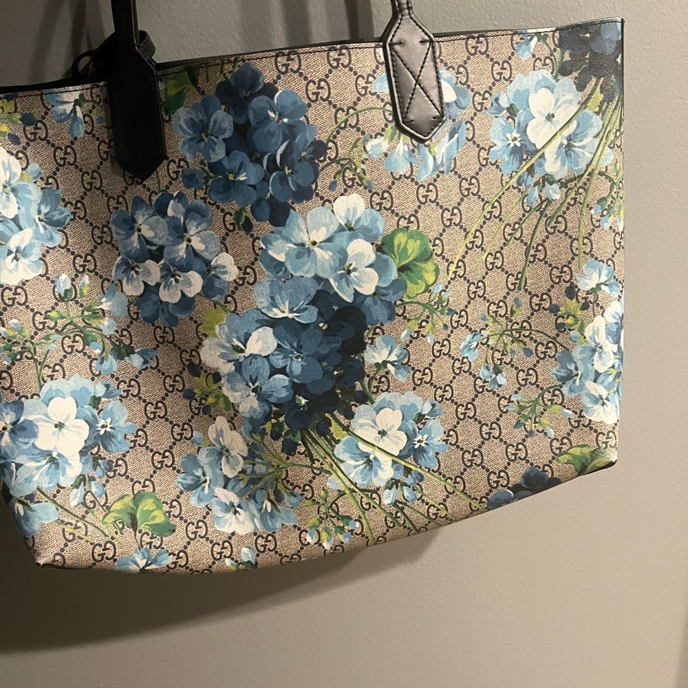 Gucci Beige and Blue Floral Tote Bag